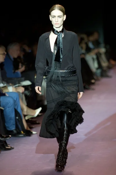 Look 29
